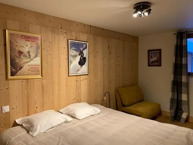 Chalet Mitoyen Le Rusticana Chamonix 0*,  France